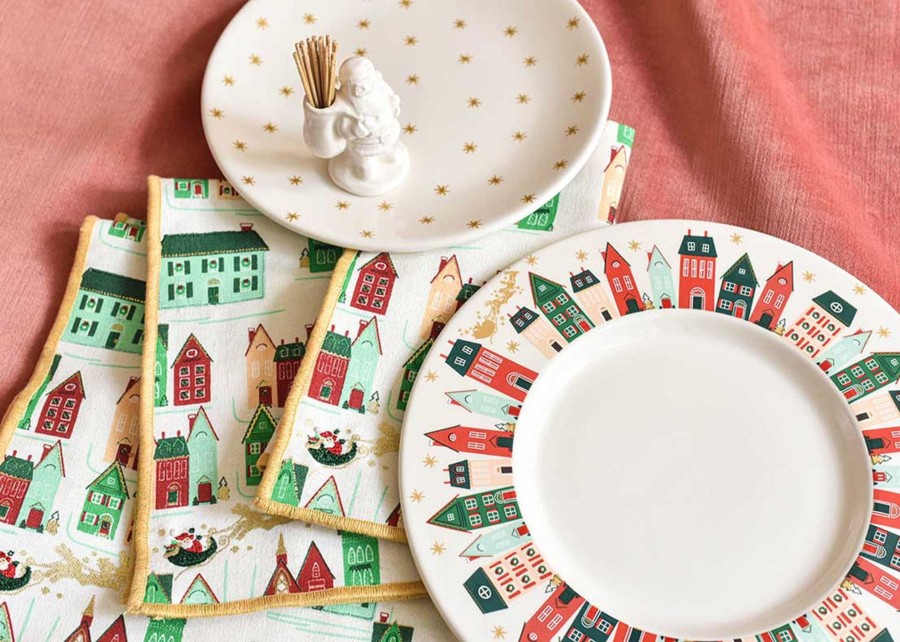 Tabletop Coton Colors by Laura Johnson | Flying Santa Rimmed Dinner Plate